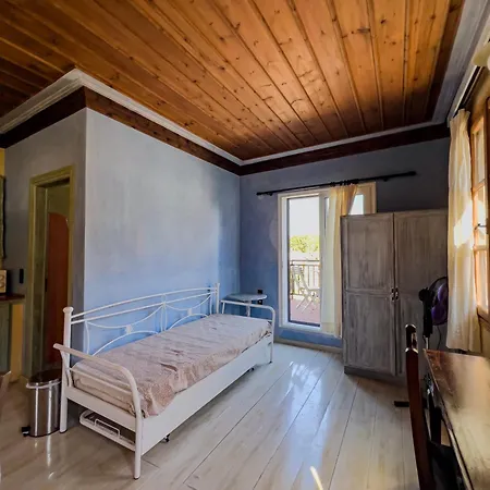 Agnanti Apartament *