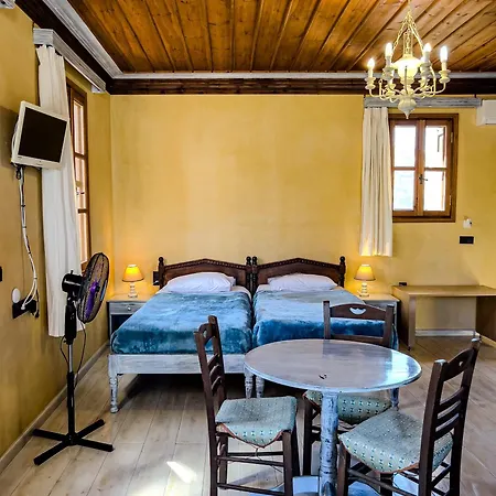 Agnanti Apartament *