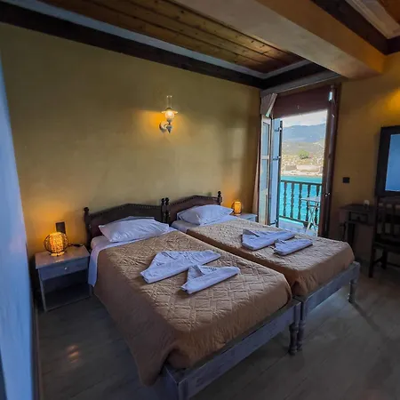 Agnanti Studios Апартаменты *